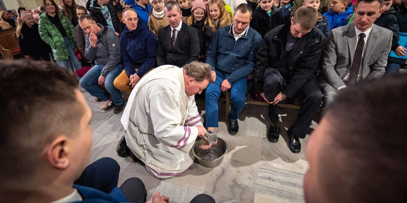 Wielki Czwartek w parafii św. Mikołaja w Krobi w 2023 r.