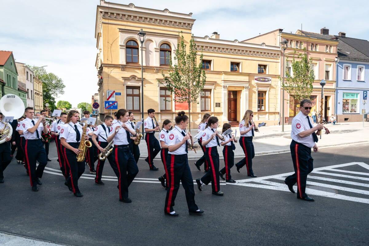 Poświęcenie pomnika św. Jana Nepomucena w Krobi
