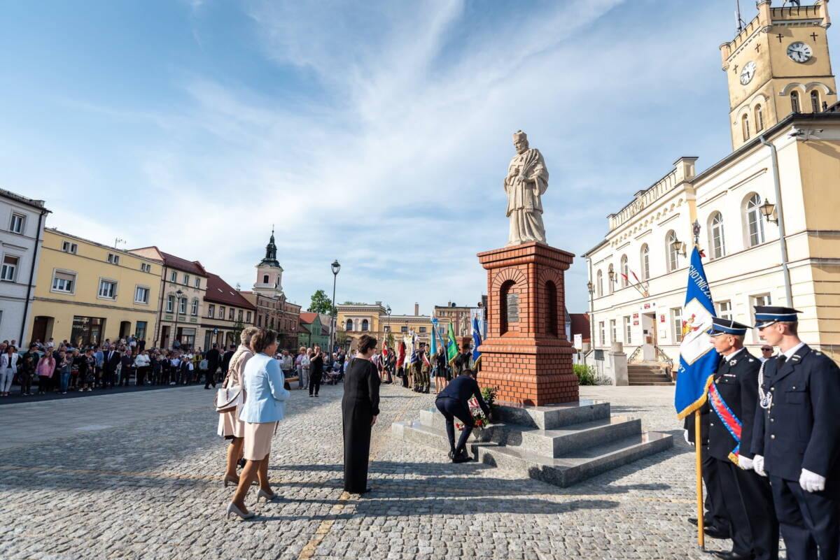 Poświęcenie pomnika św. Jana Nepomucena w Krobi