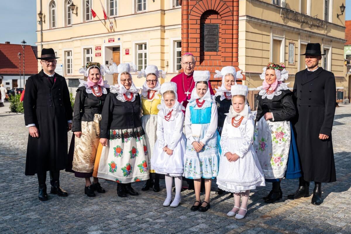 Poświęcenie pomnika św. Jana Nepomucena w Krobi